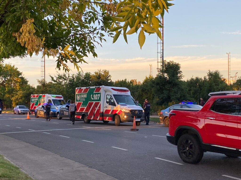 Un polic a se quit la vida dentro de su auto frente al Parque